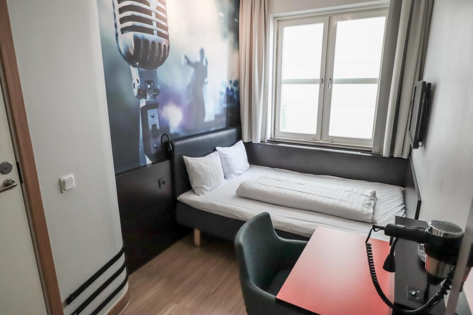 Comfort Hotel Malmoe Exterior photo